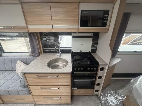 Bailey Unicorn Vigo Caravan - N1479
