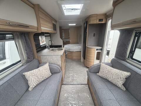 Bailey Unicorn Vigo Caravan - N1479