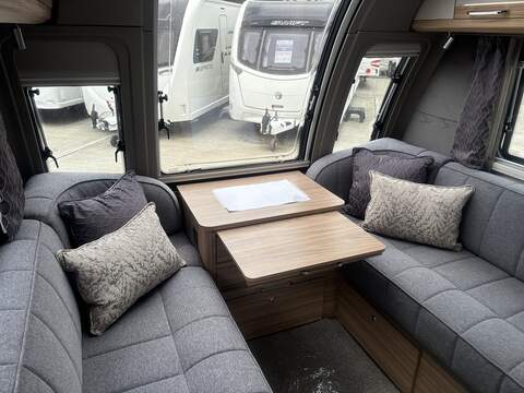 Bailey Unicorn Vigo Caravan - N1479