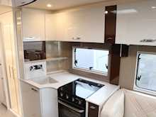 Burstner Elegance 910 G  A Class19