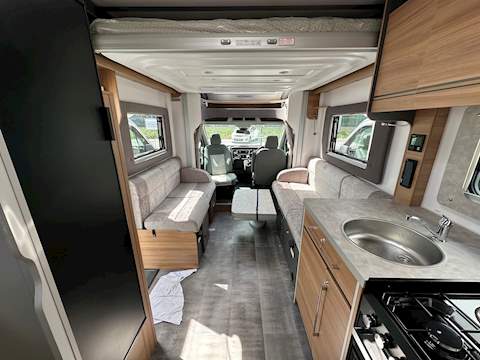 Bailey Adamo 69-4 - N1640