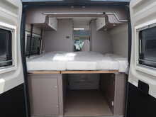 Burstner Eliseo C 602  Campervan4
