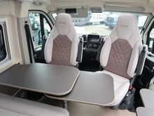 Burstner Eliseo C 602  Campervan11