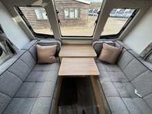 Bailey Phoenix GT75 420 2024 Caravan4