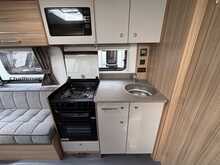 Bailey Phoenix GT75 420 2024 Caravan12