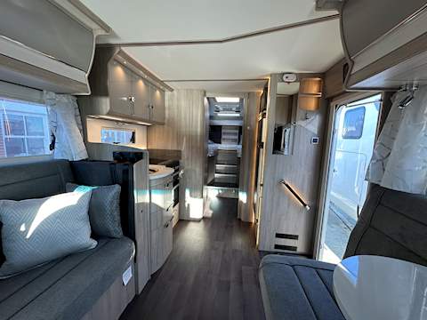 Coachman Travel Master 565 Motorhome - N1787