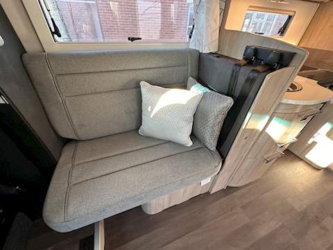 Coachman Travel Master 565 Motorhome - N1787