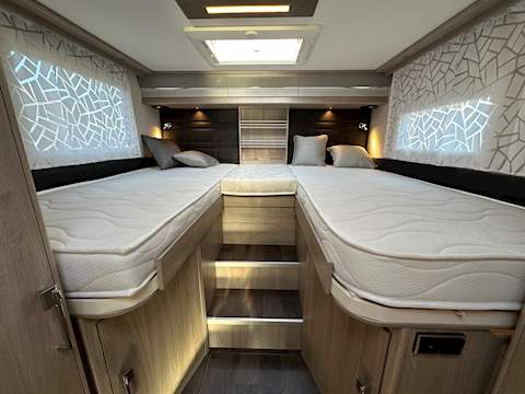 Coachman Travel Master 565 Motorhome - N1787