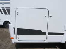 Carado V339 2025 Motorhome4