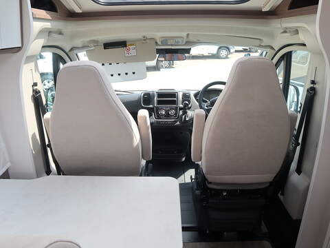Carado V339 Motorhome - N1795