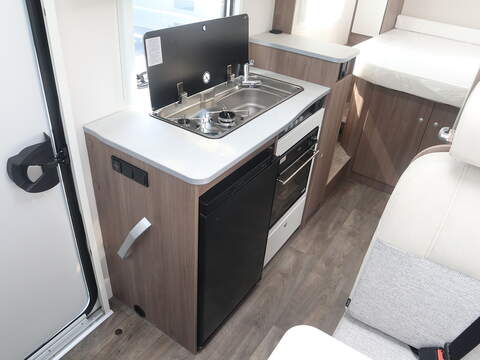 Carado V339 Motorhome - N1795