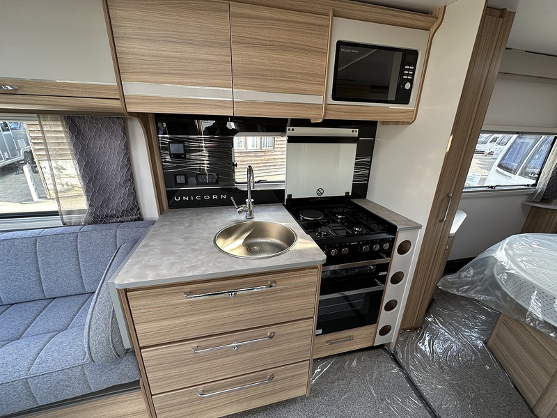 Bailey Unicorn Cartagena  Caravan - Large 5