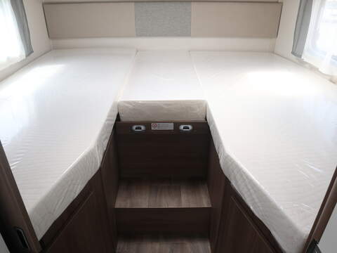 Carado T457 Pro + Motorhome - N1832