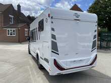 Carado V337 Pro + 2025 Motorhome4