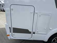Carado V337 Pro + 2025 Motorhome29