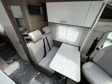 Carado V337 Pro + 2025 Motorhome9