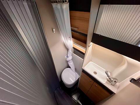 Bailey Endeavour B62 Campervan - N1862
