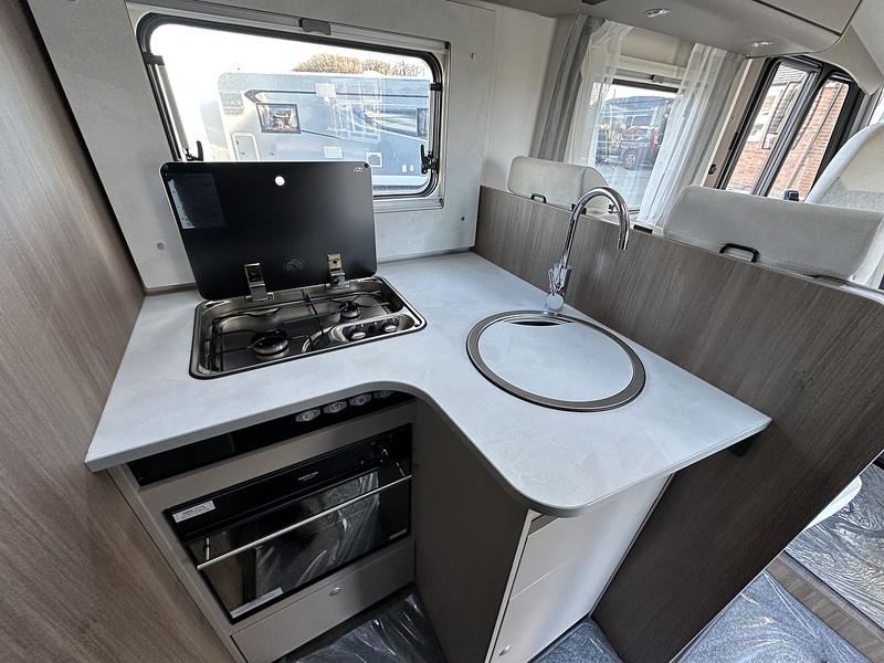 Carado I 449 Pro + 2025 A Class - Large 4