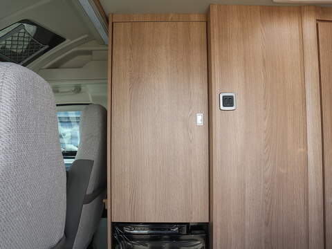 Autotrail V-Line 610 Campervan - N1893