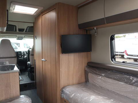 Autotrail V-Line 610 Campervan - N1893