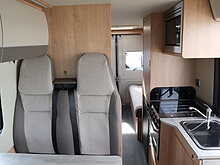 Autotrail V-Line 636 SE  Campervan9