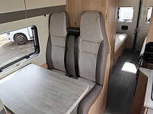 Autotrail V-Line 636 SE  Campervan10