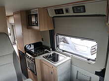 Autotrail V-Line 636 SE  Campervan13
