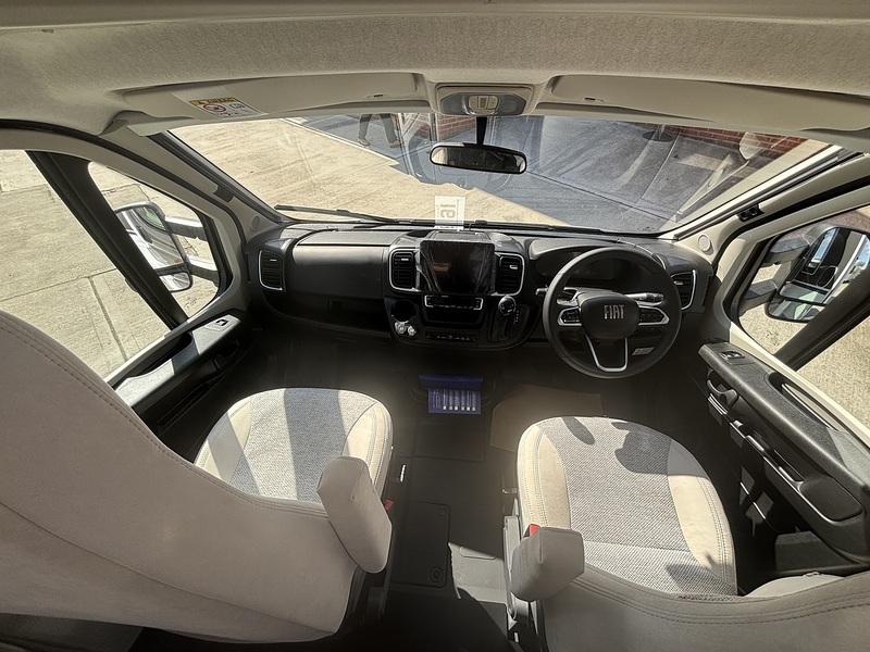 Carado T135 Pro + 2025 Motorhome - Large 14