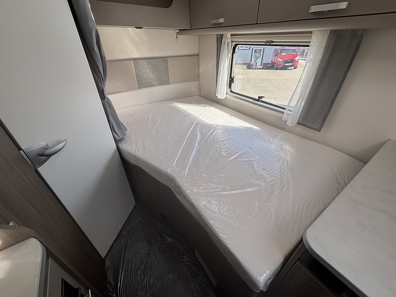 Carado T135 Pro + 2025 Motorhome - Large 37