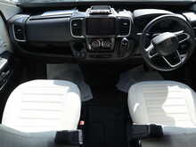 Rollerteam T-Line 700 2025 Motorhome6
