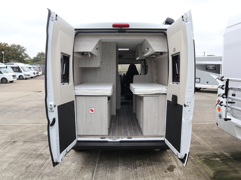 Rollerteam Livingstone 6 Sport  Campervan - Large 5