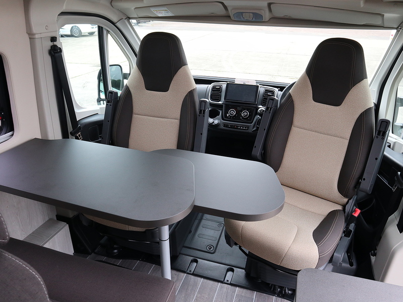 Rollerteam Livingstone 6 Sport  Campervan - Large 15