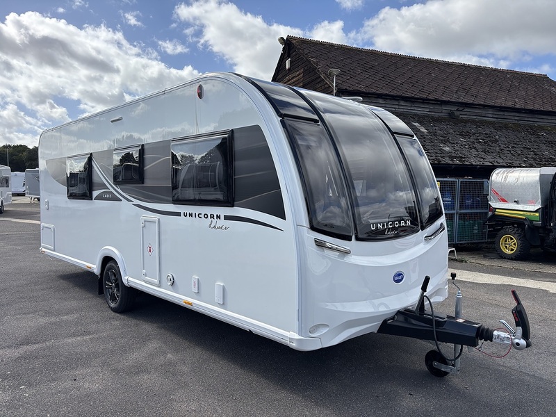 Bailey Unicorn Deluxe Cadiz 2025 Caravan - Large 2