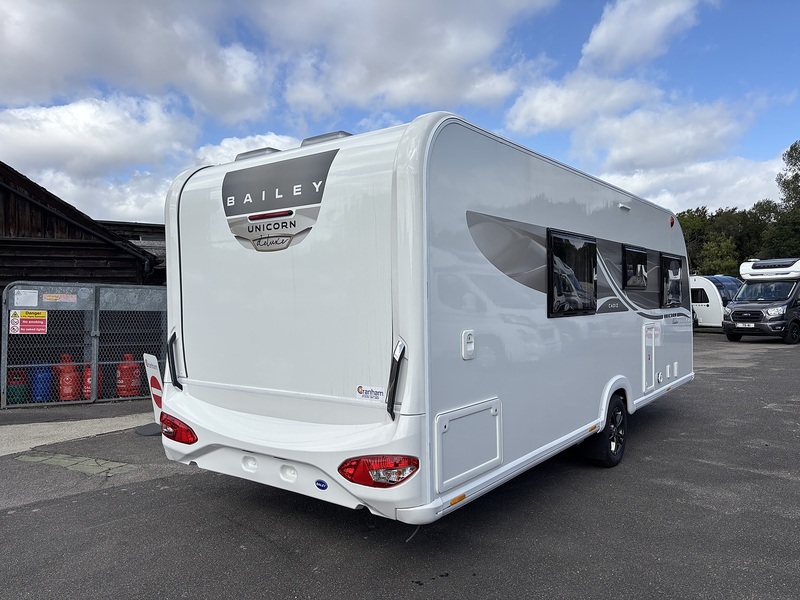 Bailey Unicorn Deluxe Cadiz 2025 Caravan - Large 4