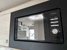 Autotrail F70 2024 Motorhome15
