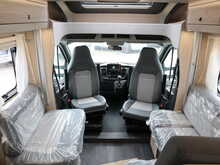 Autotrail F70 2024 Motorhome11