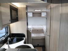 Autotrail F70 2024 Motorhome15