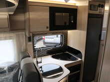 Autotrail F72  Motorhome14