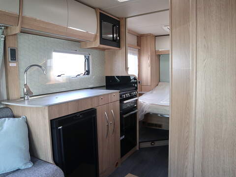 Autotrail Imala 730 Motorhome - N2017