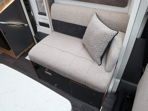 Bailey Adamo Refresh 75-4T Motorhome - N2019