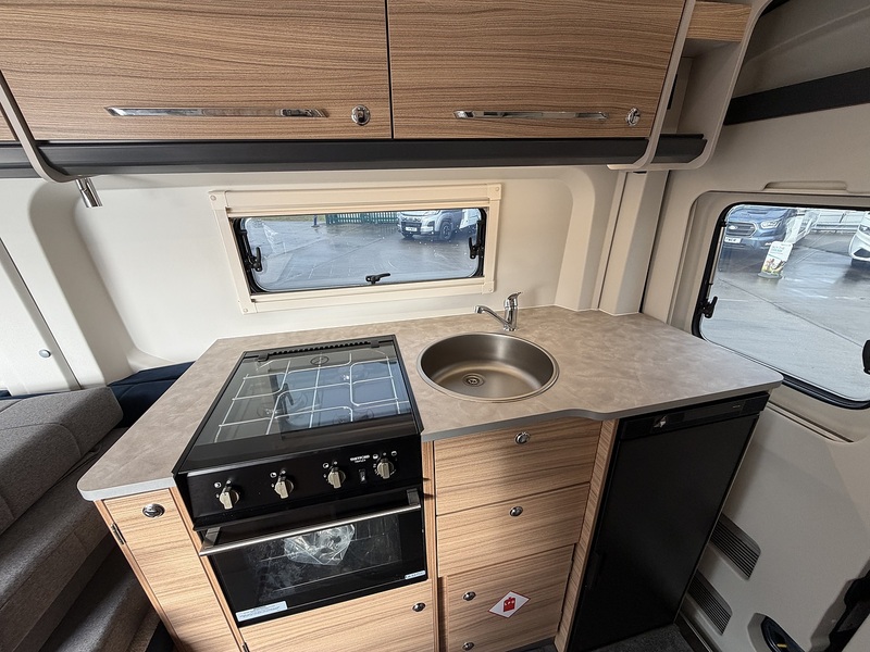 Bailey Endeavour B64 2025 Campervan - Large 16
