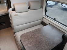 Burstner B66 C 600  Campervan14