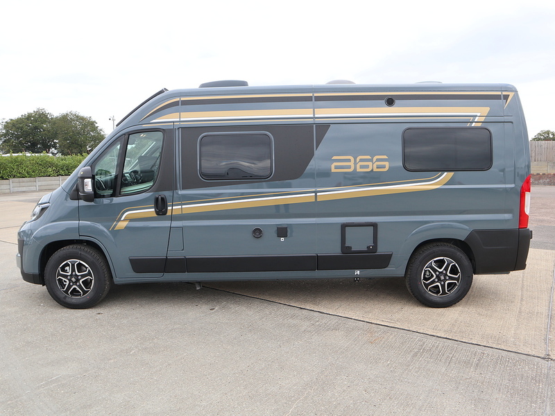 Burstner B66 C 600  Campervan - Large 9