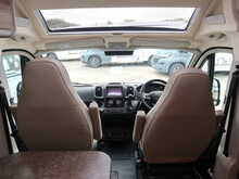 Burstner B66 C 600  Campervan10
