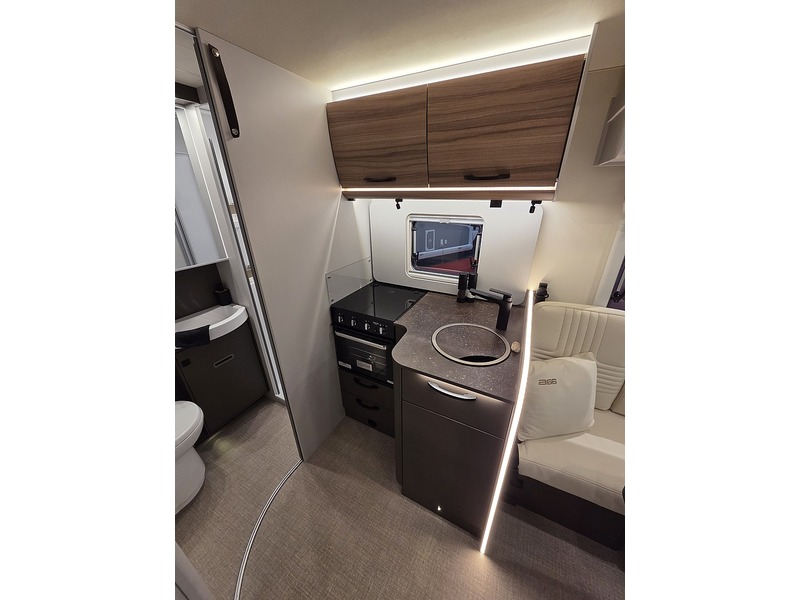 Burstner B66 594 2026 Motorhome - Large 7