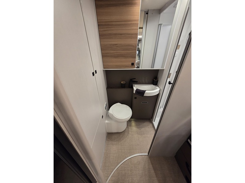 Burstner B66 594 2026 Motorhome - Large 8