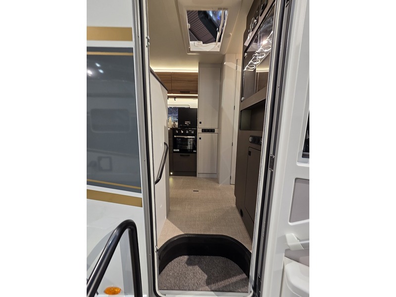 Burstner B66 IT 644 G 2026 Motorhome - Large 2