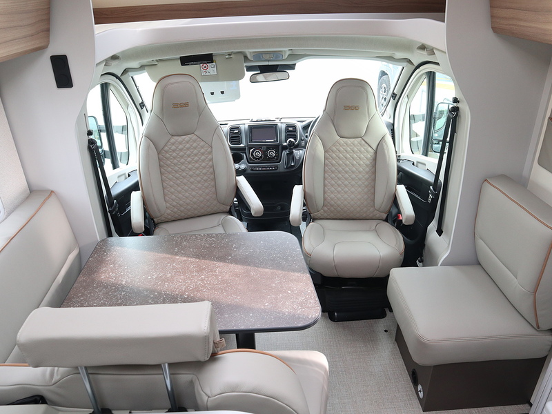 Burstner B66 T 690 G  Motorhome - Large 12