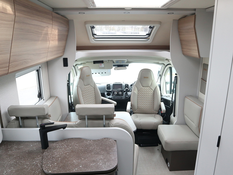 Burstner B66 T 690 G  Motorhome - Large 26