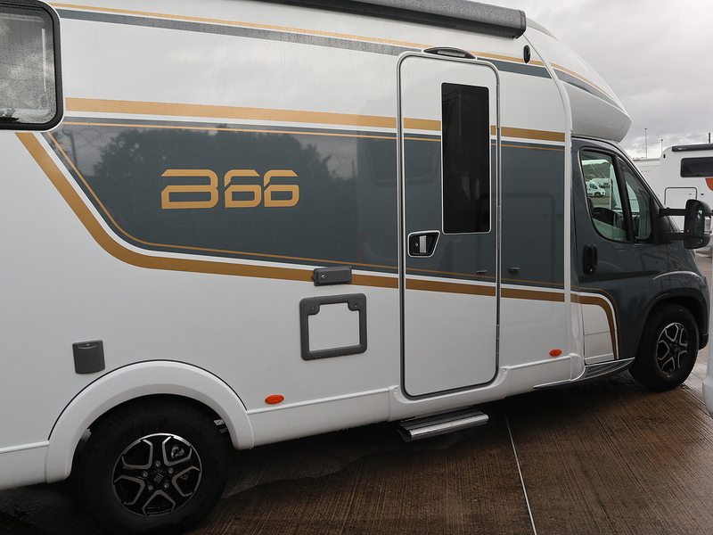 Burstner B66 IT 690 G  Motorhome - Large 2